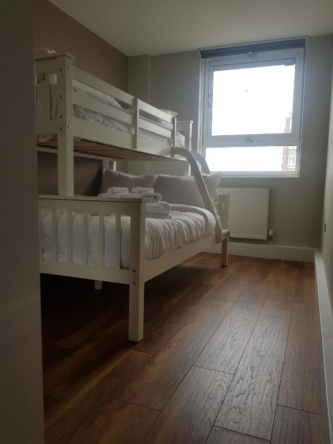 Beautiful 3-Bedroom Flat With Stunning Views Londen Buitenkant foto