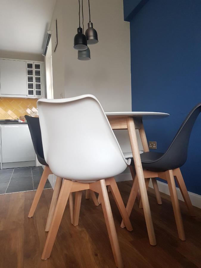 Beautiful 3-Bedroom Flat With Stunning Views Londen Buitenkant foto